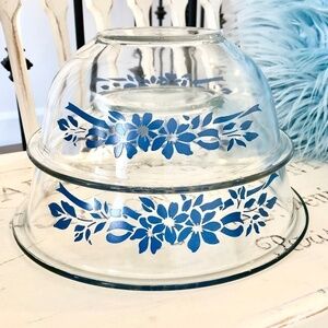 Pyrex Bowls, Vintage, Blue Ribbon, Set of 2, Very Nice‎ Condition